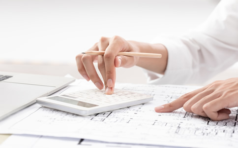 ?？诖頃?huì)計(jì)記賬_?？诖碛涃~費(fèi)用、優(yōu)勢(shì)