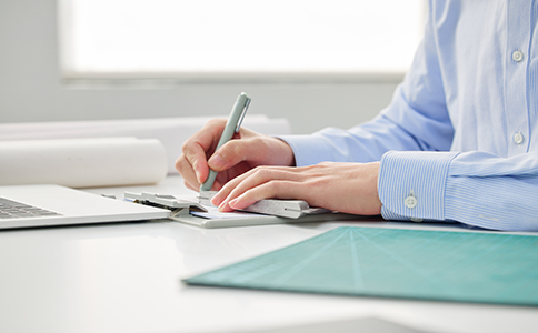 ?？谖飿I(yè)公司資質(zhì)怎么辦理？