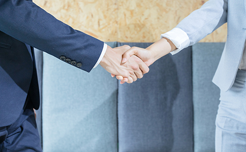 ?？谏虡?biāo)變更的費(fèi)用