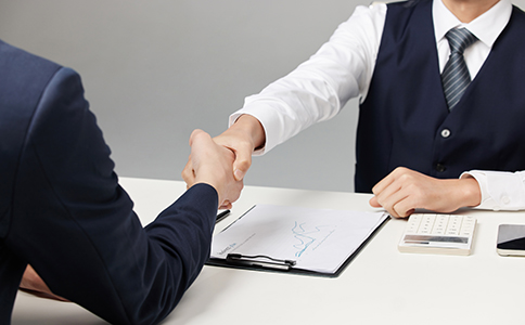 ?？谧?cè)公司時(shí)間