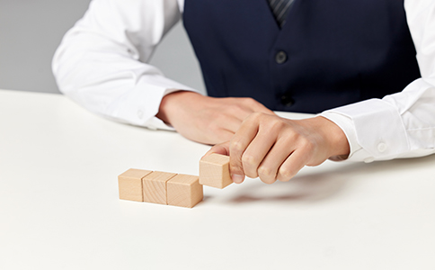 ?？谛∫?guī)模企業(yè)做賬