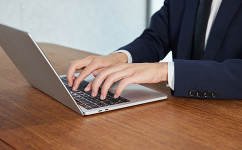 ?？谧?cè)家政公司的具體流程