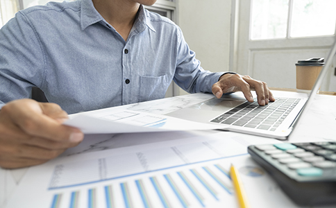 ?？谧晕幕瘋髅焦镜馁M(fèi)用