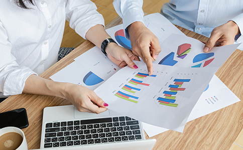 ?？谧?cè)公司流程