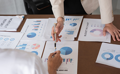 ?？诤匣锕咀?cè)所需材料