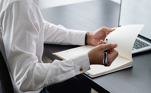 ?？谟邢薰咀?cè)程序的基本步驟