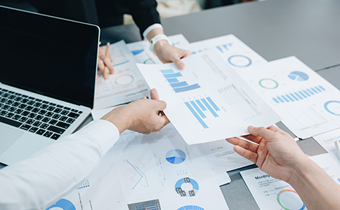 ?？谧?cè)資金變更的具體操作流程