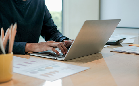 ?？谧?cè)公司的流程