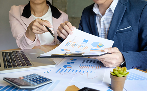 ?？谧?cè)醫(yī)療器械公司費(fèi)用