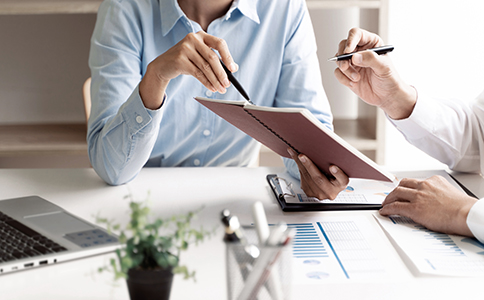 注冊(cè)?？谟邢薰镜淖⒁馐马?xiàng)