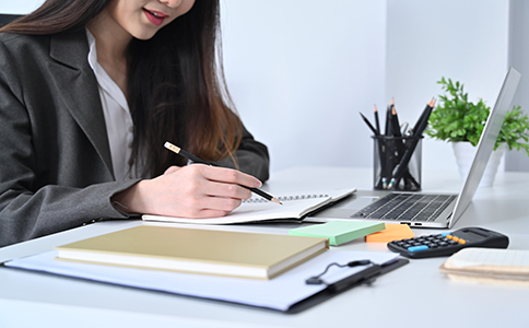 注冊?？陔娮由虅?wù)公司需要的條件