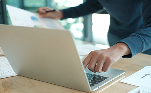 ?？诠痉ㄈ俗兏k的注意事項(xiàng)