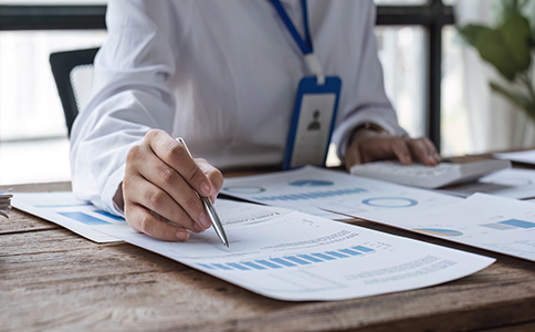 ?？谧原h(huán)保公司要求