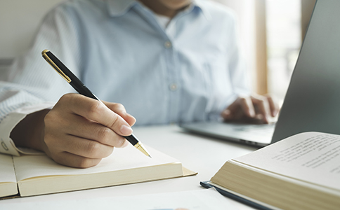 ?？诠咀猿Ｒ妴栴}解答