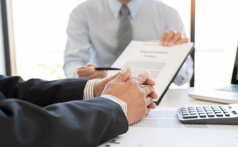 ?？诿廊輬?zhí)照辦理的重要性