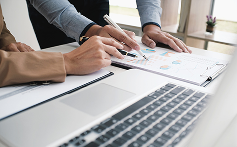 ?？谪攧?wù)代理公司注冊的背景